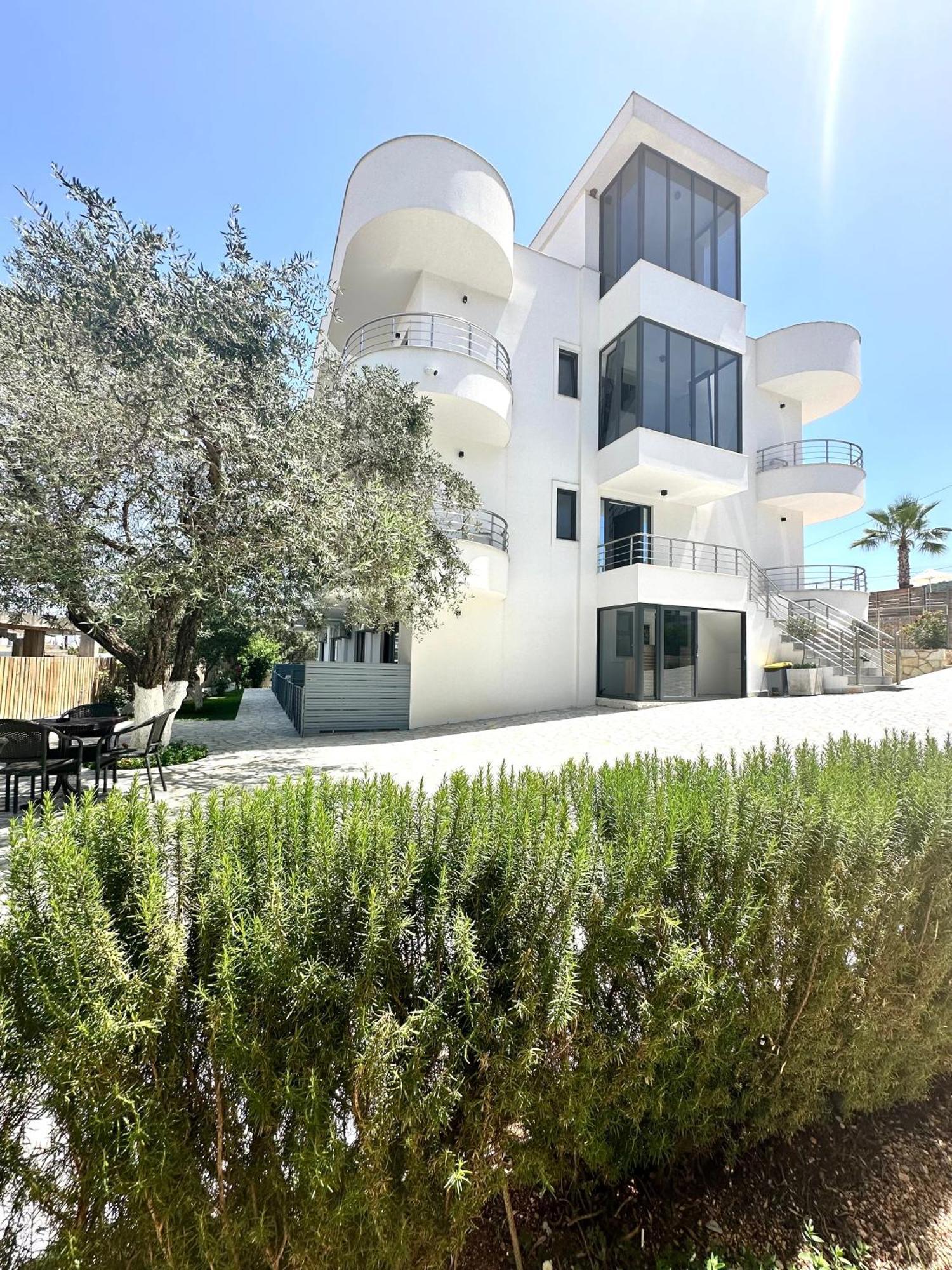 J&b Hotel Ksamil
